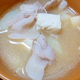 豆腐と豚バラの豚汁